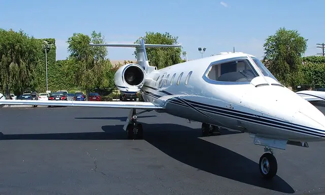 Bombardier Learjet 35A N623KM operated by Dreamline Aviation, LLC photo 3