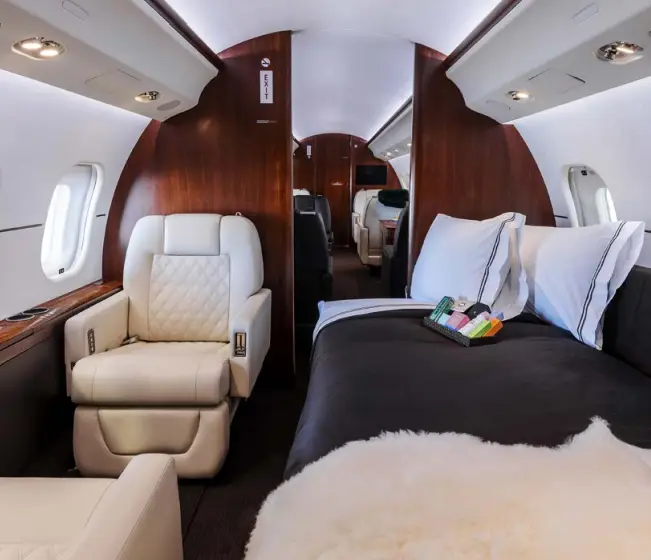 Bombardier Global Express XRS N624BR operated by ACI Jet photo 2