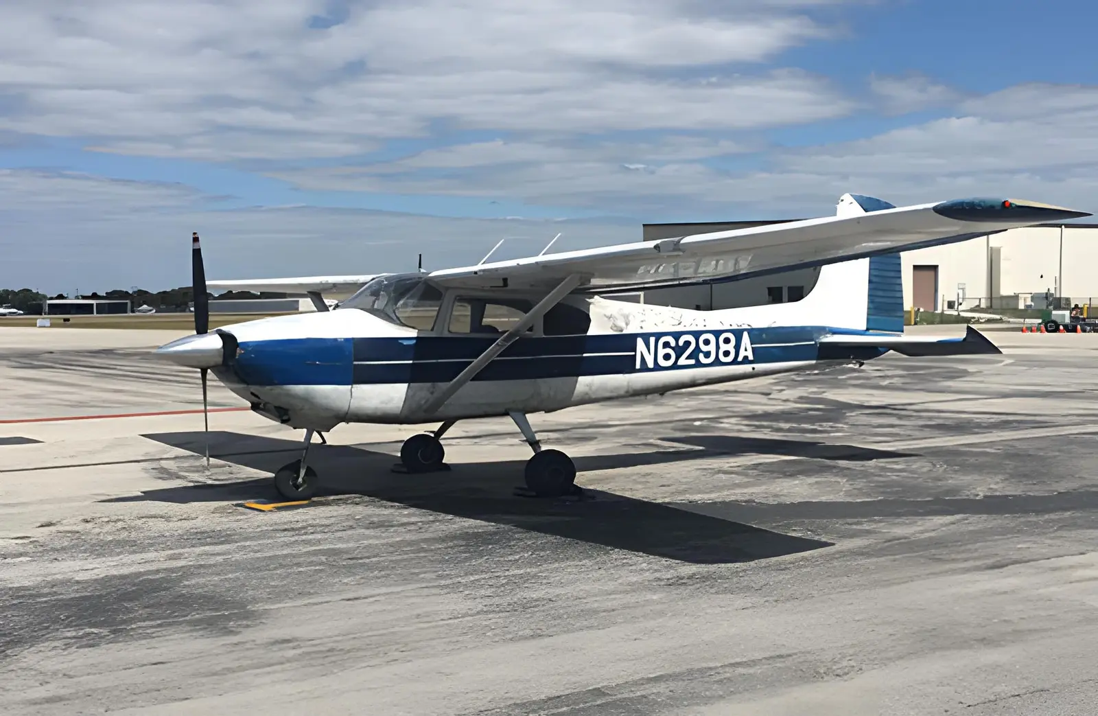 Cessna 182 N6298A operated by Exec Air, Inc. of Naples, exterior