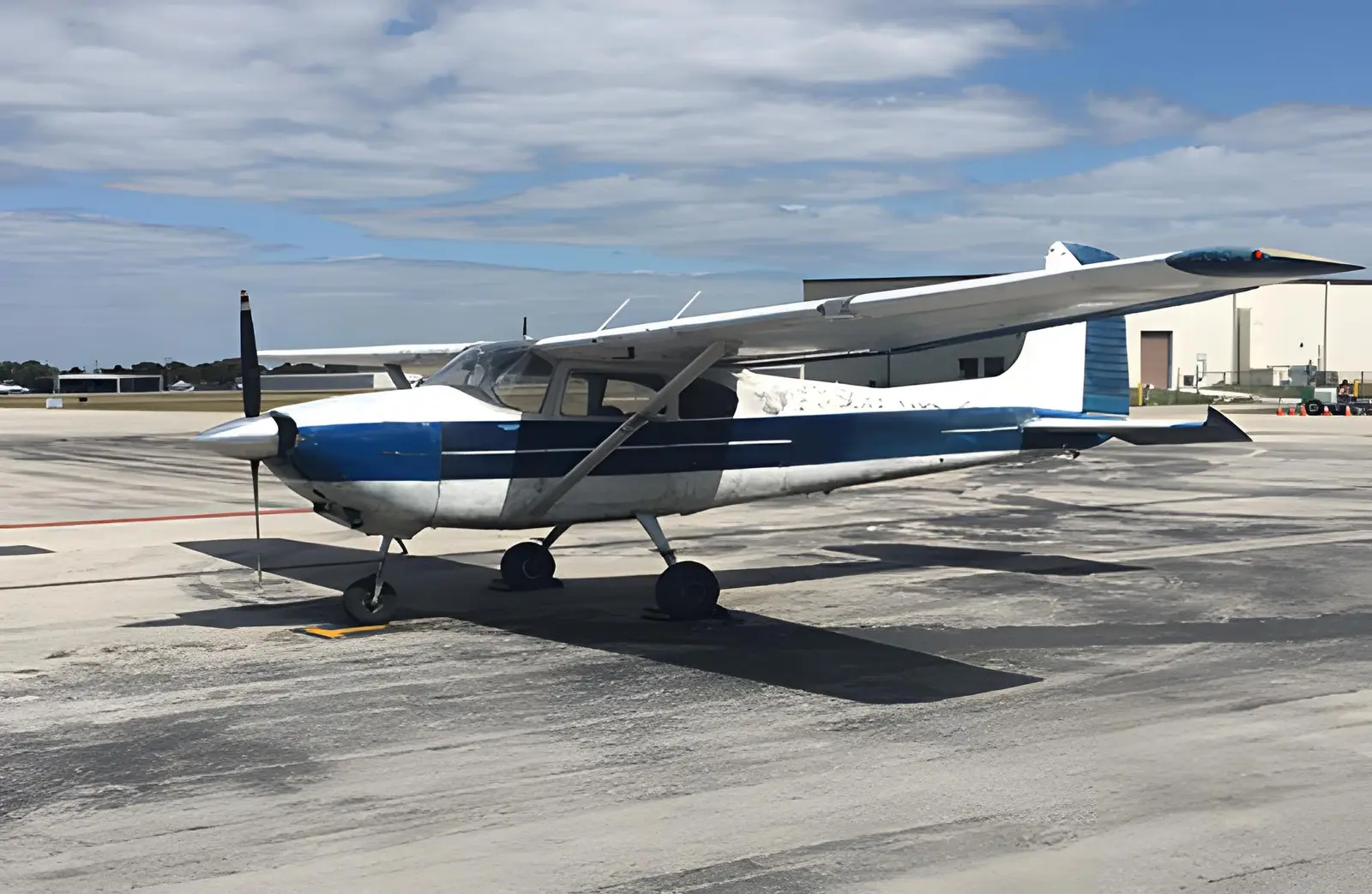 Cessna 182 N6298A operated by Exec Air, Inc. of Naples photo 2