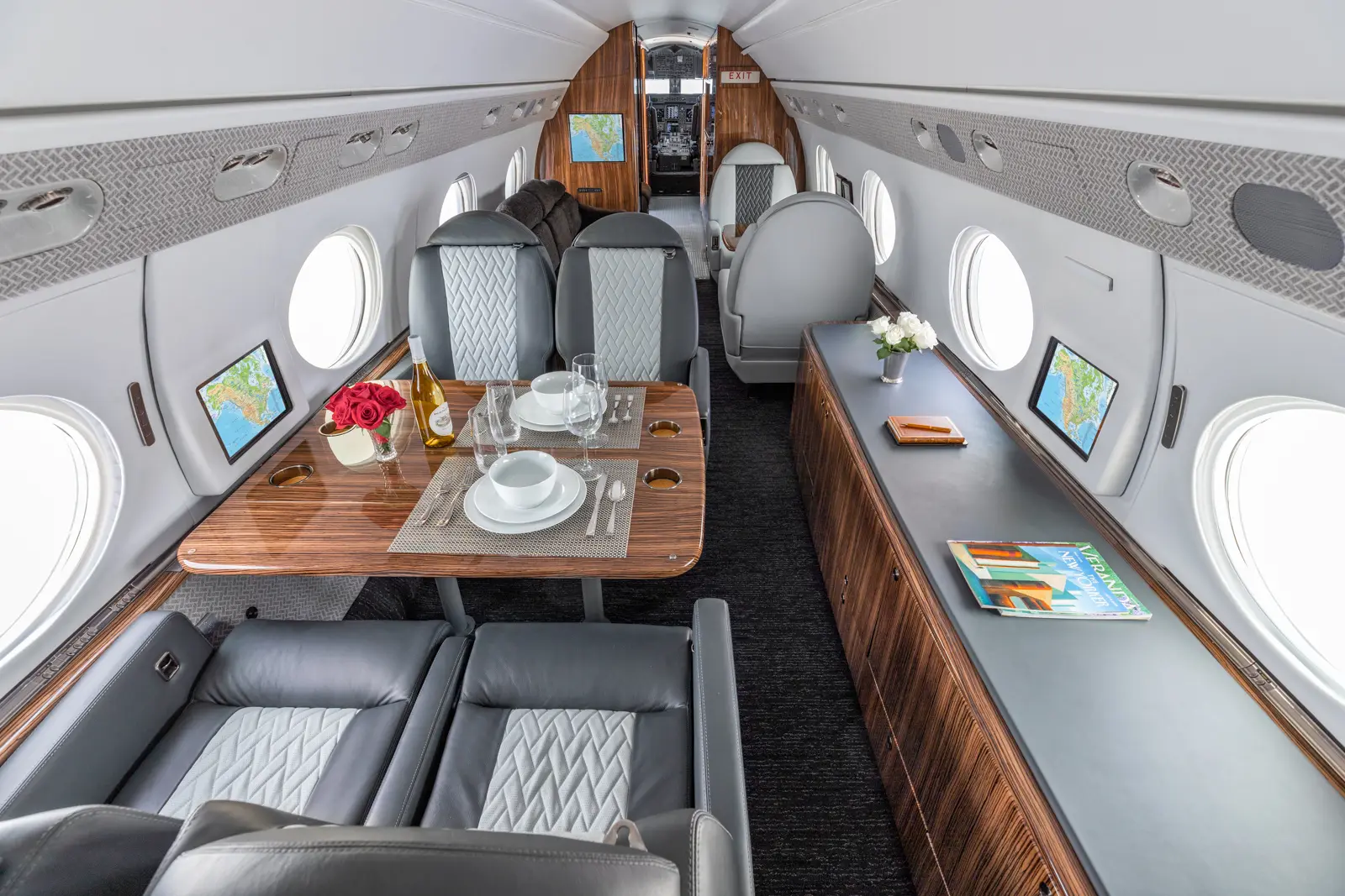 Gulfstream V N62FF operated by Prime Jet, LLC, KPIE photo 2