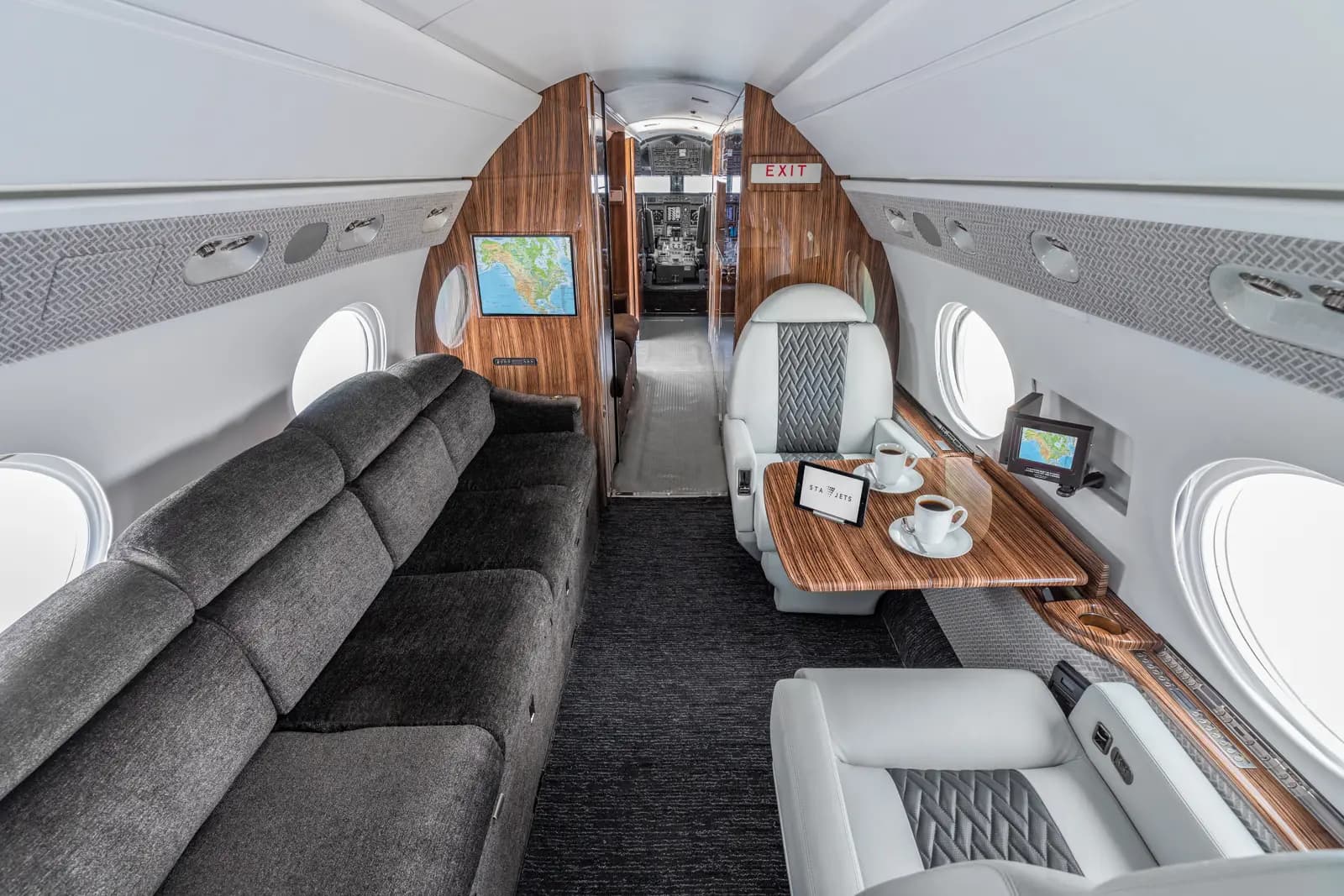 Gulfstream V N62FF operated by Prime Jet, LLC, KPIE photo 4
