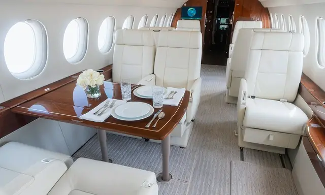 Dassault Falcon 7X N630TS operated by Solairus Aviation photo 2