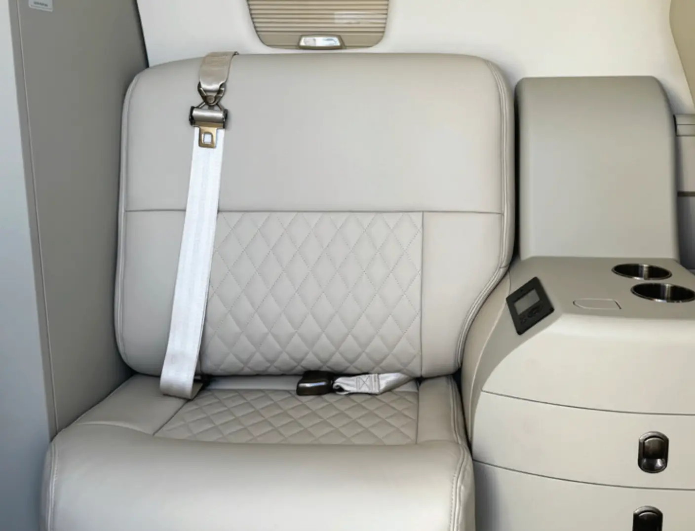 Cessna Citation CJ4 N631TJ operated by Trident Aircraft photo 2