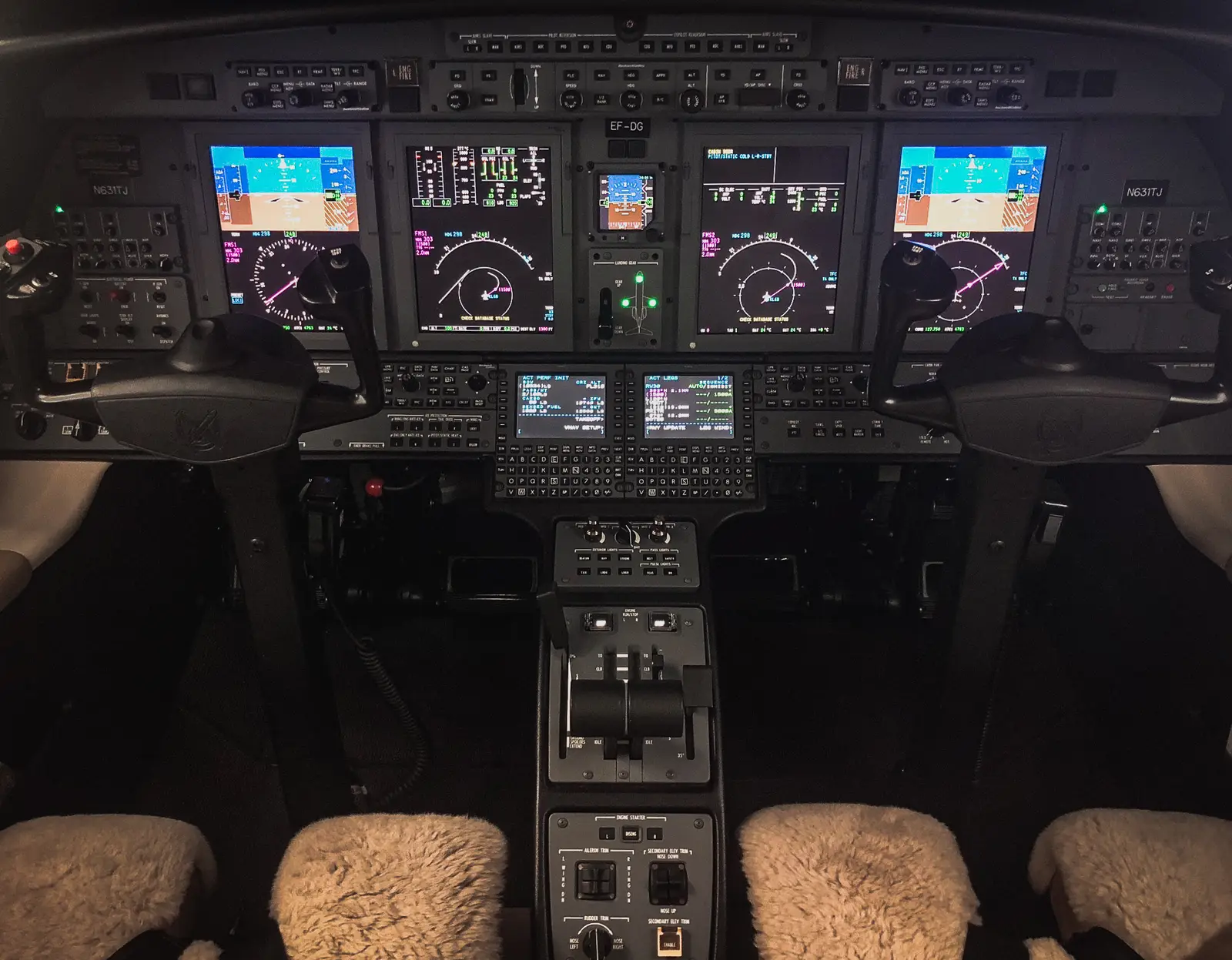 Cessna Citation CJ4 N631TJ operated by Trident Aircraft photo 6