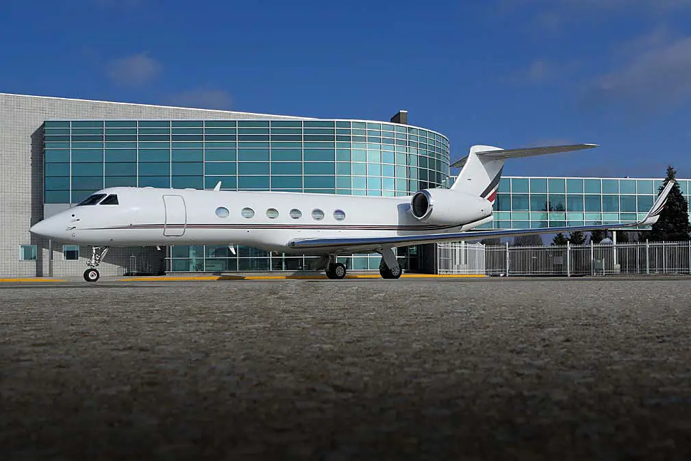 Gulfstream V N631VR operated by Silver Air photo 4