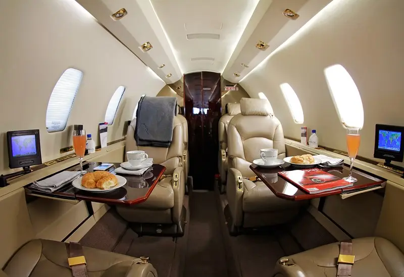 Cessna Citation Excel N637AM operated by Mach One Air Charters Inc. photo 4