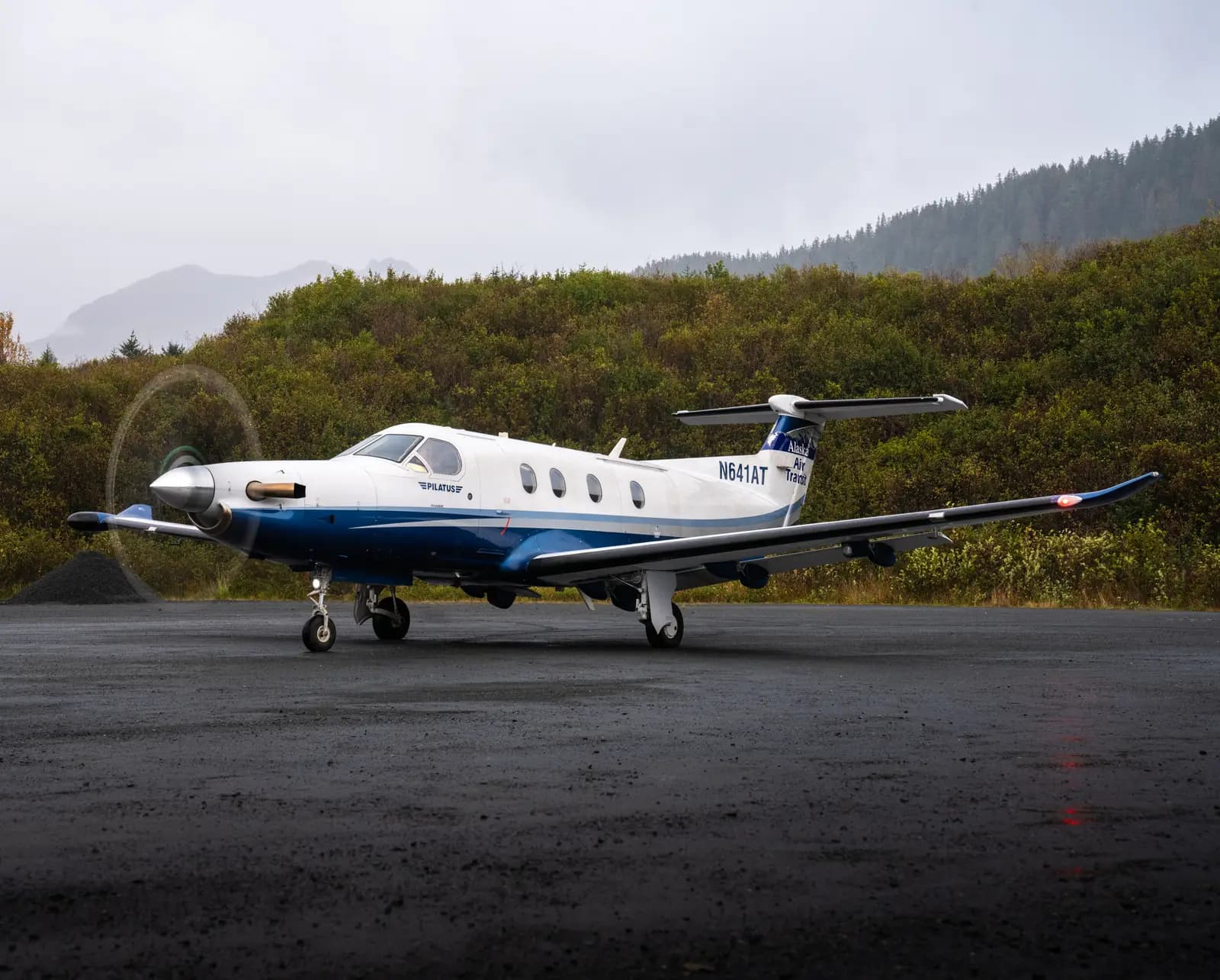 Pilatus PC-12/47 N641AT operated by Alaska Air Transit, exterior