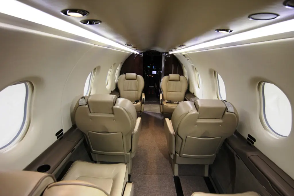 Pilatus PC-12/45 N644SD operated by Aero-Tech Services Inc photo 4
