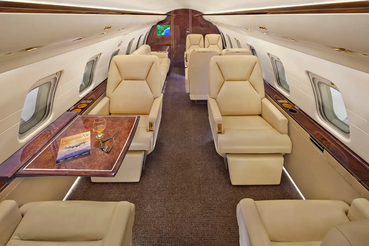 Bombardier Challenger 604 N650HJ operated by Hop-A-Jet WorldWide Jet Charter photo 6