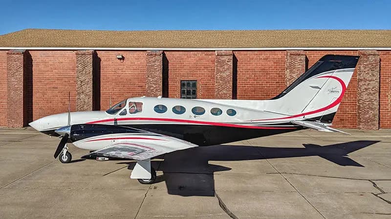 Cessna 421 N66CL operated by Crotts Aircraft Service, Inc photo 2