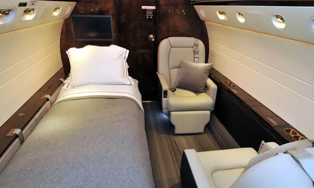 Gulfstream G550 N679MS operated by Executive Fliteways, Inc. photo 4