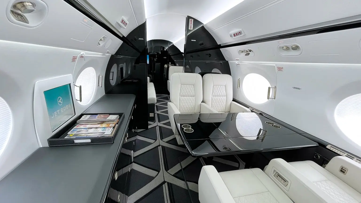 Gulfstream G450 N67JE operated by Jet Edge International, KPOC photo 6