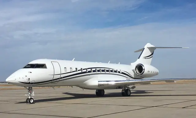 Bombardier Global Express N68005 operated by Planet 9 Private Air ("P9PA"), exterior