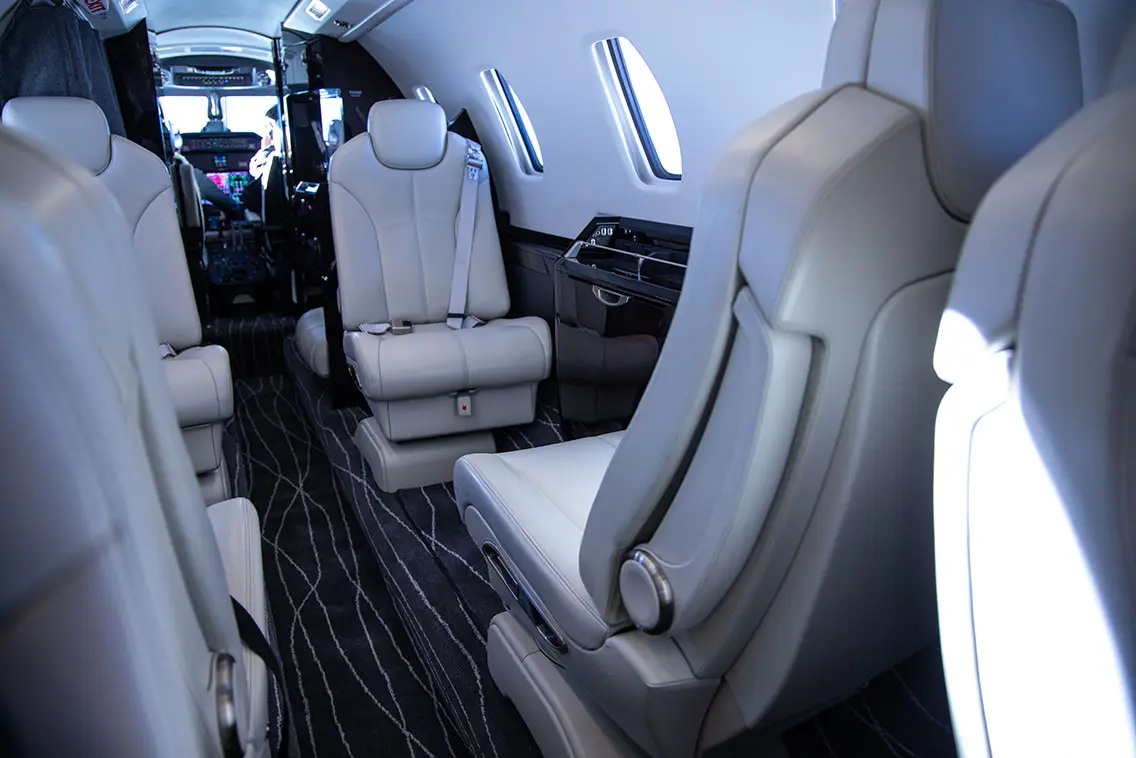 Cessna Citation Sovereign+ N680VM operated by Thrive Aviation photo 5