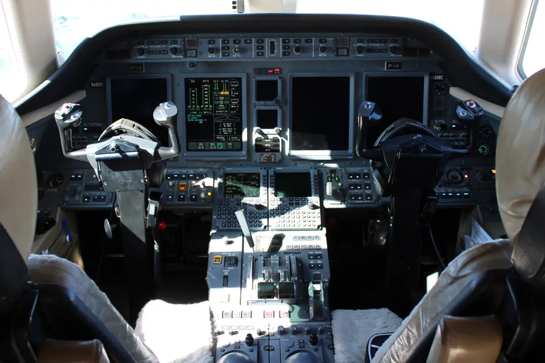 Cessna Citation Sovereign N680WC operated by Mayo Aviation Inc. photo 6