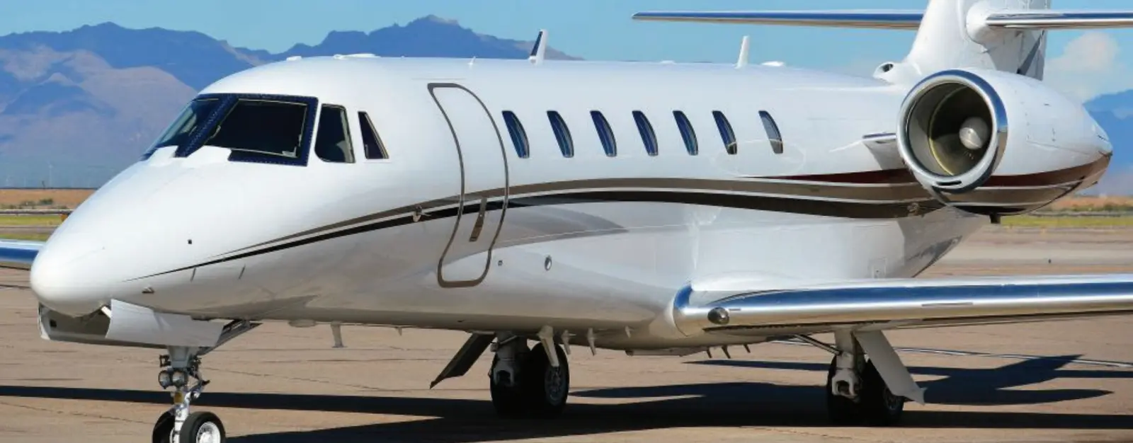 Cessna Citation Sovereign N682HS operated by Trident Aircraft photo 5