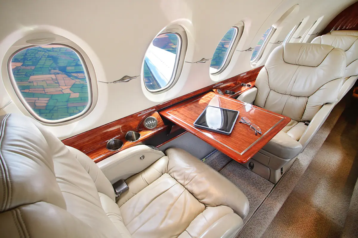Beechcraft Hawker 800XP N684DK operated by BellAir LLC photo 5