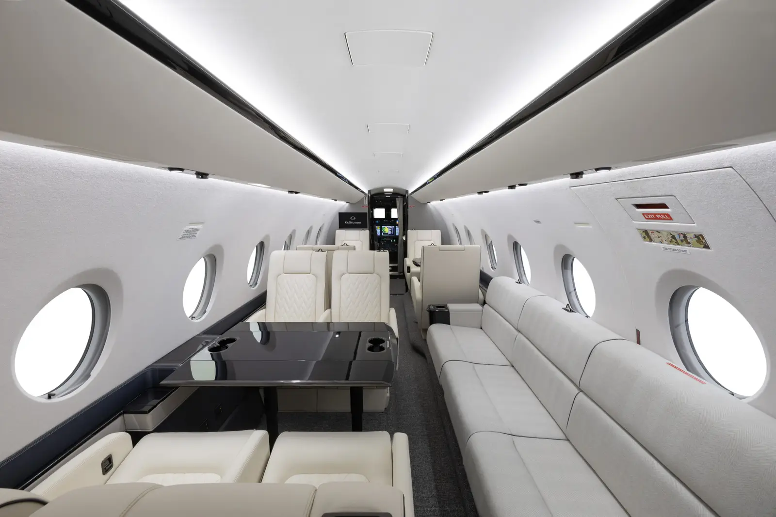 Gulfstream G280 N69AF operated by DuPage Aerospace photo 4