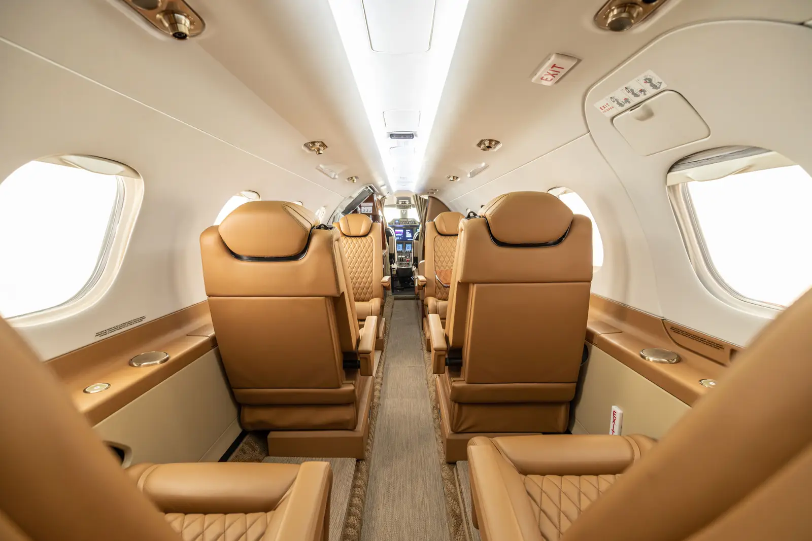 Embraer Phenom 300 N6A operated by Elite Jets Charter, LLC photo 4