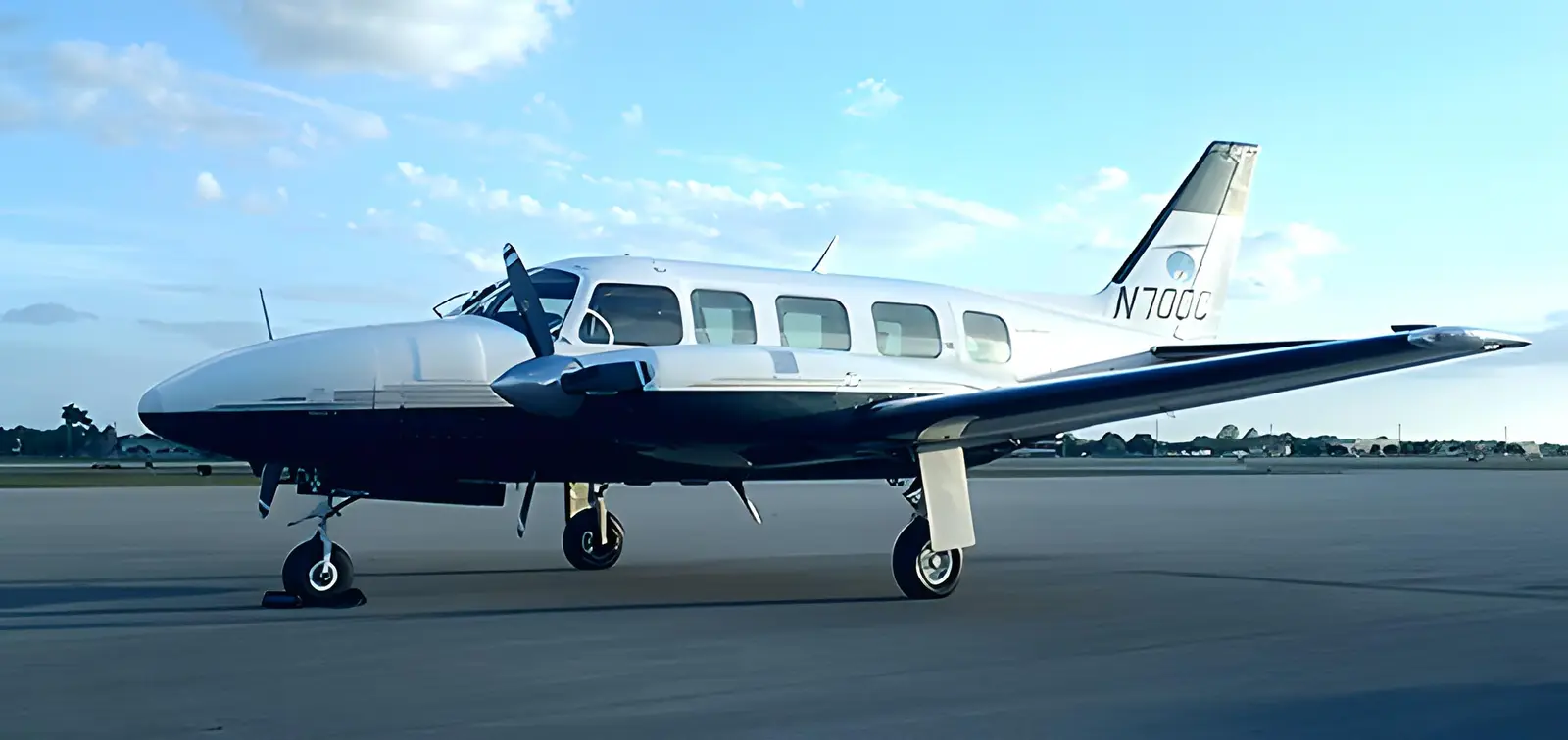 Piper PA-31-350 Chieftain N700C operated by Treasure Air Charters, LLC, exterior