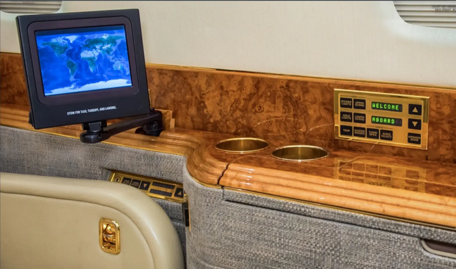Cessna Citation X N700LH operated by Baker Aviation, LLC photo 3
