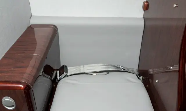 Cessna Citation CJ2 N701SF operated by Paradigm Jet Management photo 6