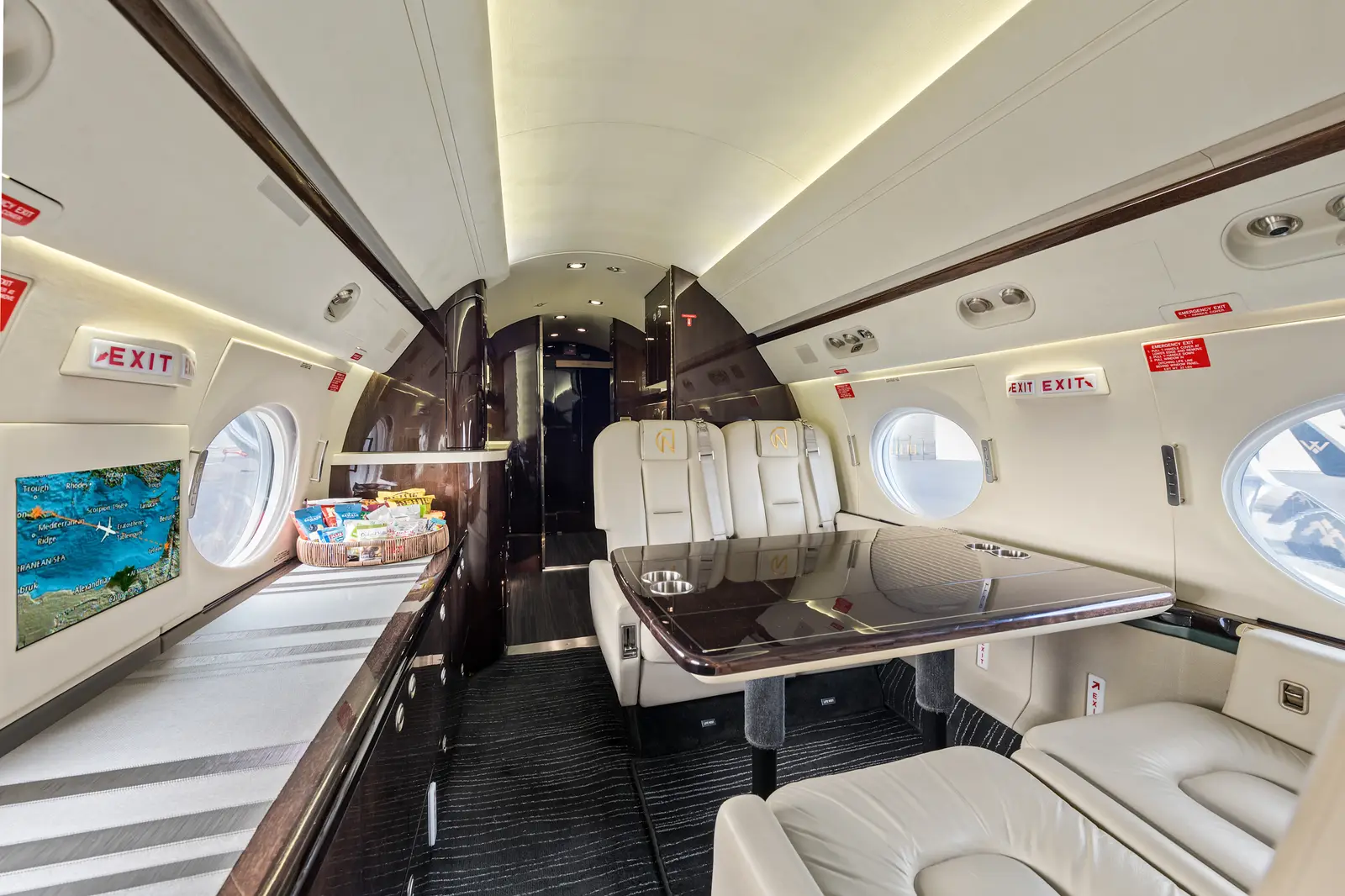 Gulfstream V N702QV operated by Jet Aviation, KBUR photo 3
