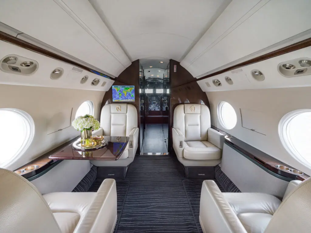 Gulfstream V N702QV operated by Jet Aviation, KBUR photo 5