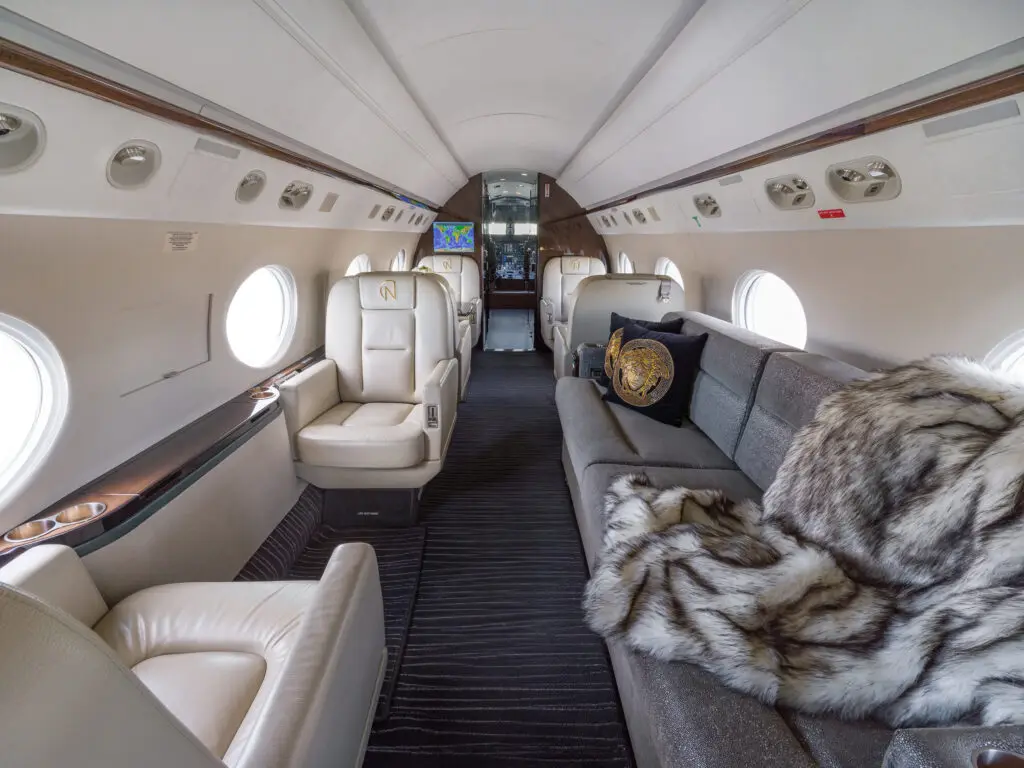 Gulfstream V N702QV operated by Jet Aviation, KBUR photo 6