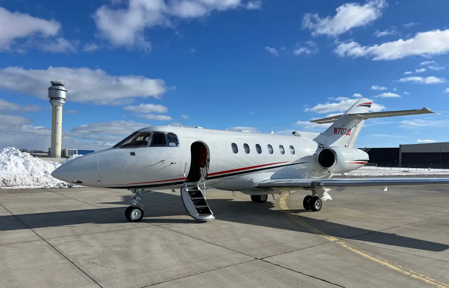Beechcraft Hawker 800XP N707JQ operated by Sky Quest, LLC, KCLE, exterior