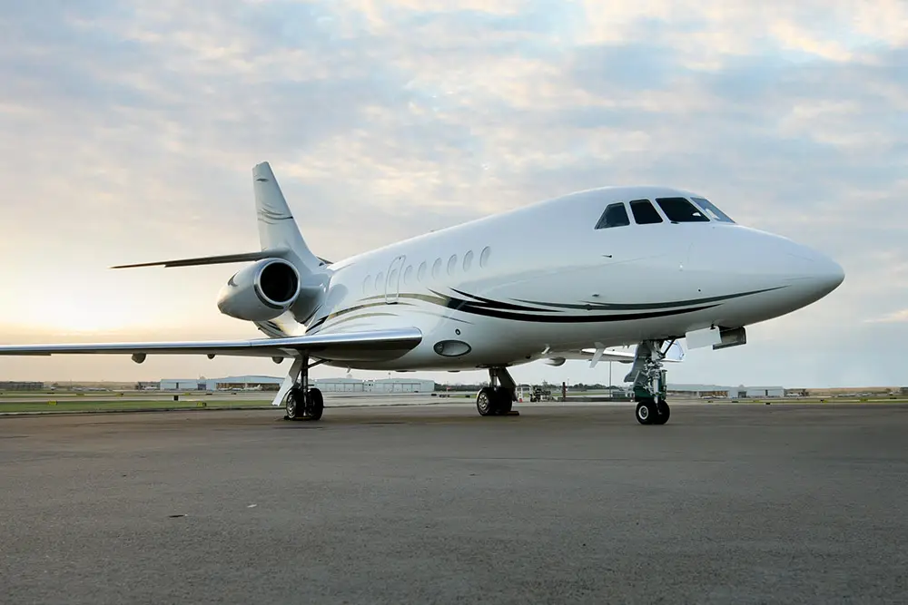 Dassault Falcon 2000LX N707MT operated by Solairus Aviation photo 4