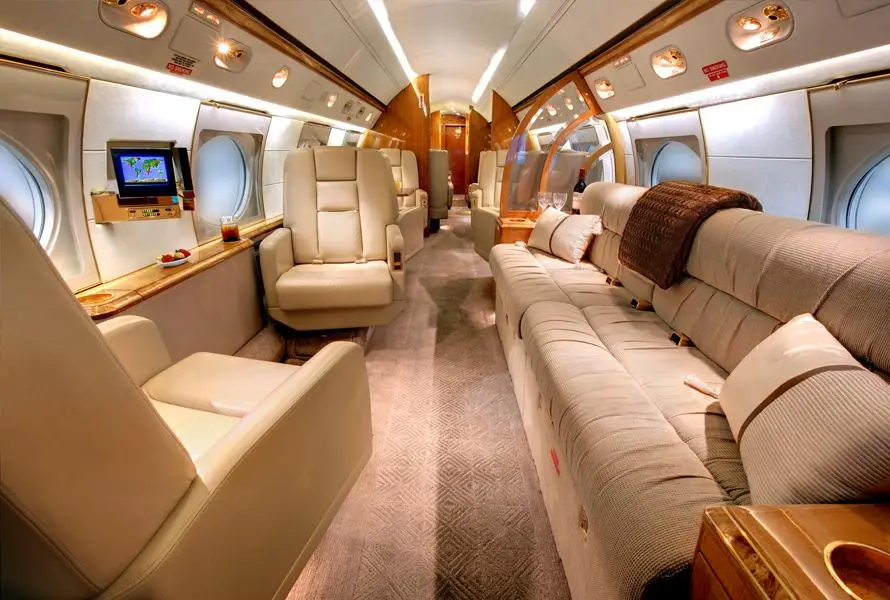 Gulfstream V N709AA operated by Priester Aviation photo 2