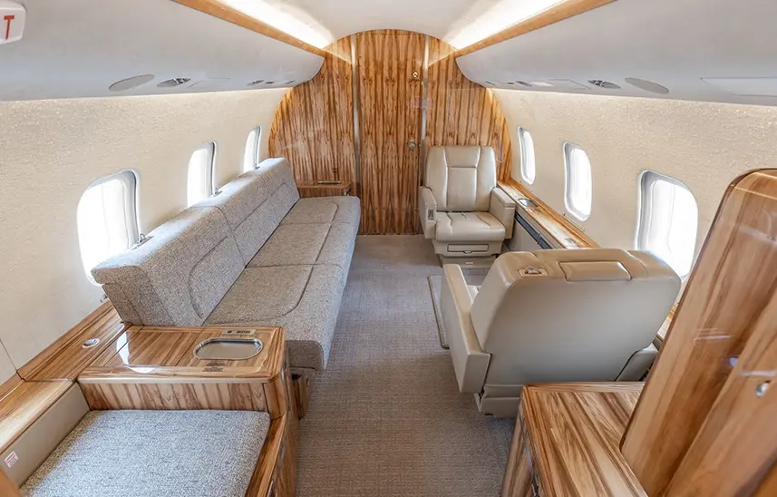 Bombardier Global Express N70PS operated by Worldwide Jet Charter, Inc. photo 5