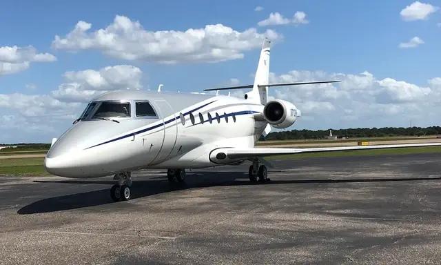 Gulfstream G200 N710RH operated by Elite Air, Inc., KPIE, exterior