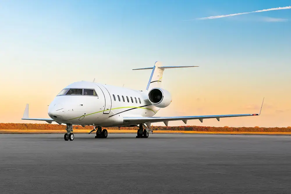 Bombardier Challenger 650 N711AE