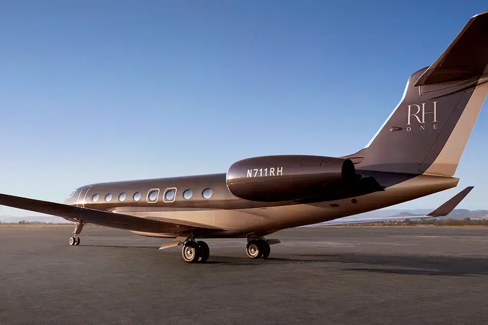 Gulfstream G650ER N711RH operated by Solairus Aviation photo 4