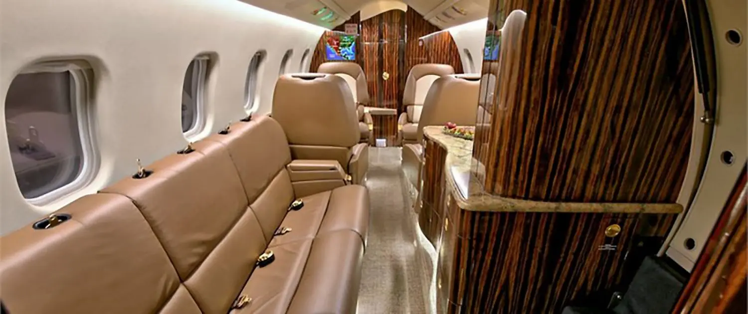 Bombardier Learjet 60XR N711SE operated by Jet Linx Aviation, LLC photo 5