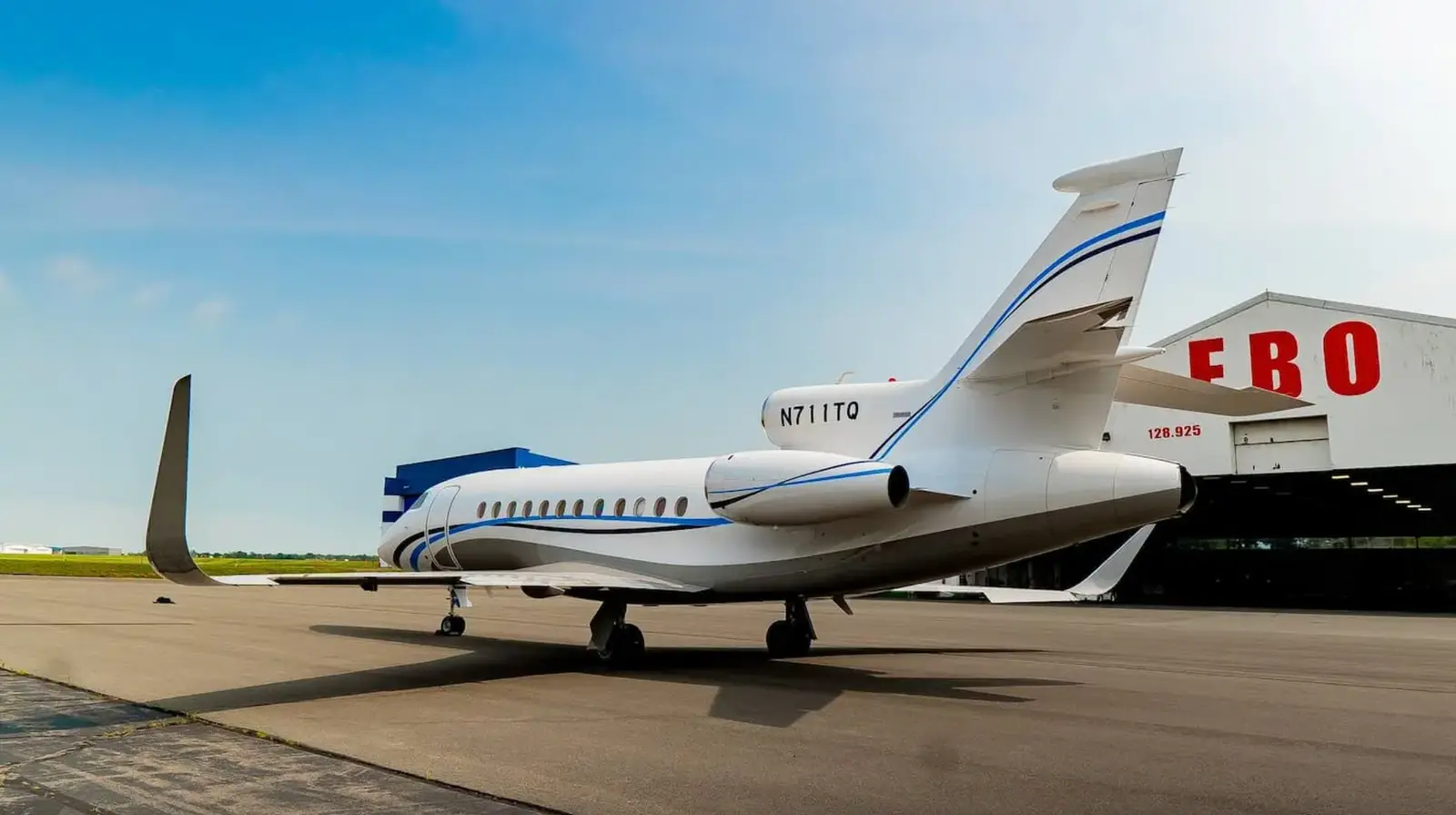 Dassault Falcon 900LX N711TQ operated by Aviation Charters, exterior