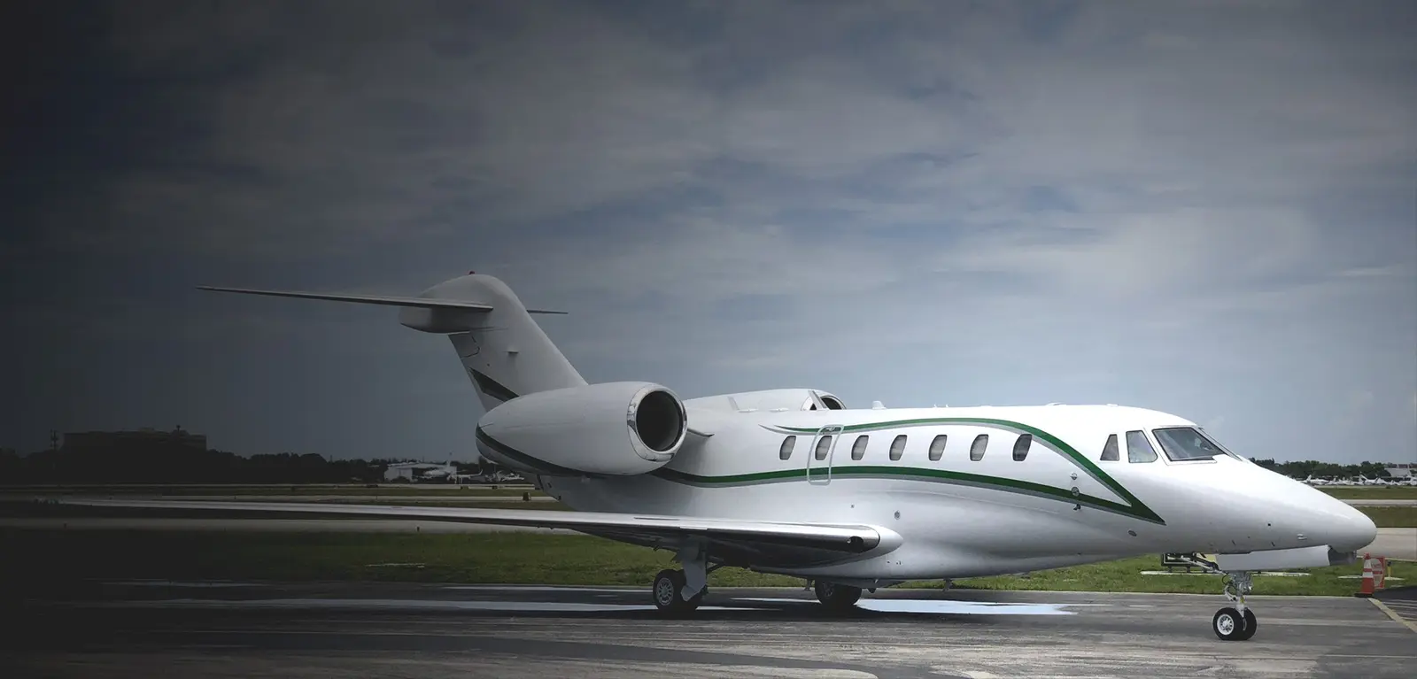 Cessna Citation X N713FL operated by Premier Air Charter, LLC photo 4