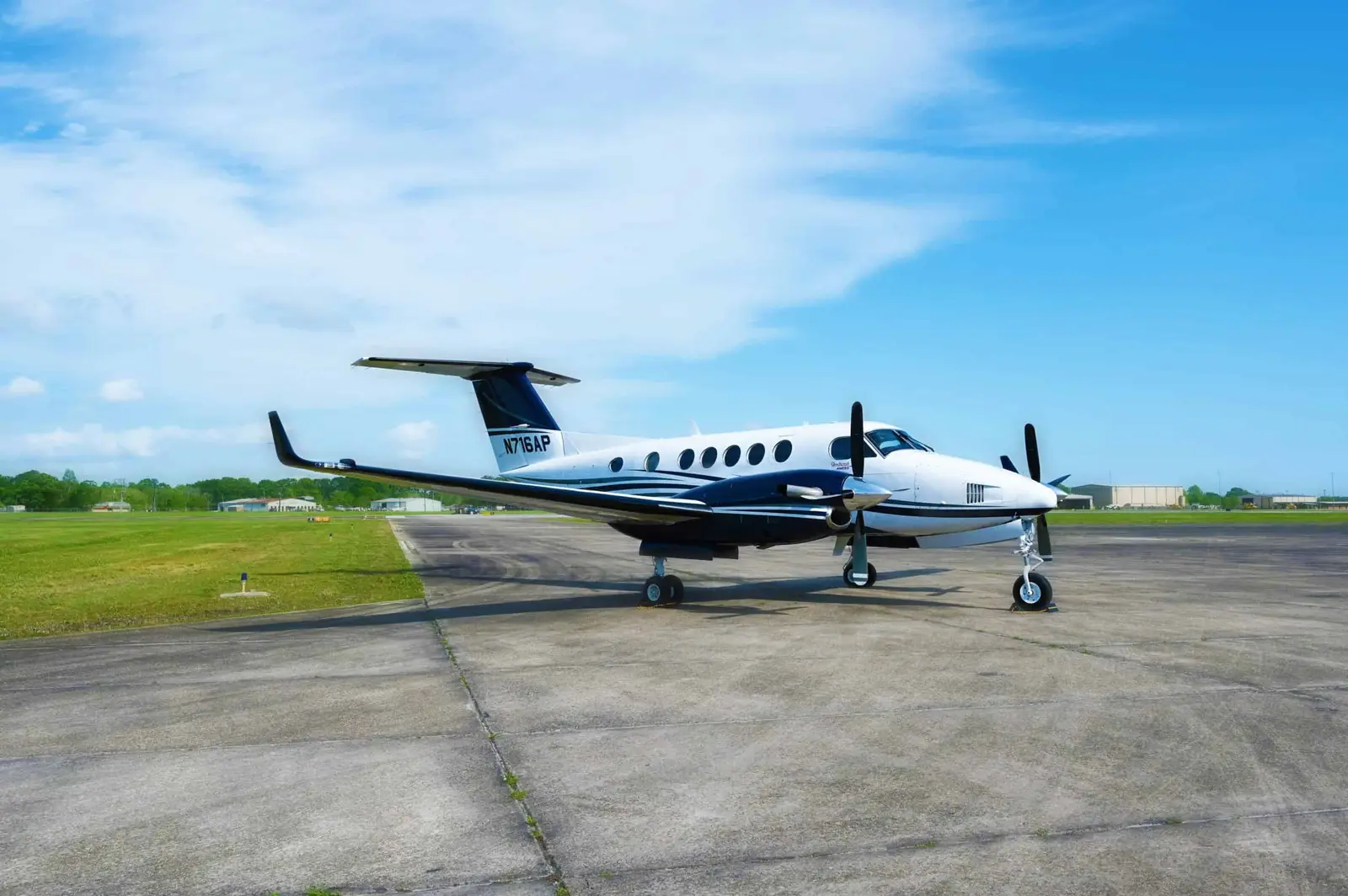 Beechcraft King Air B200GT N716AP operated by Apex Aero, exterior
