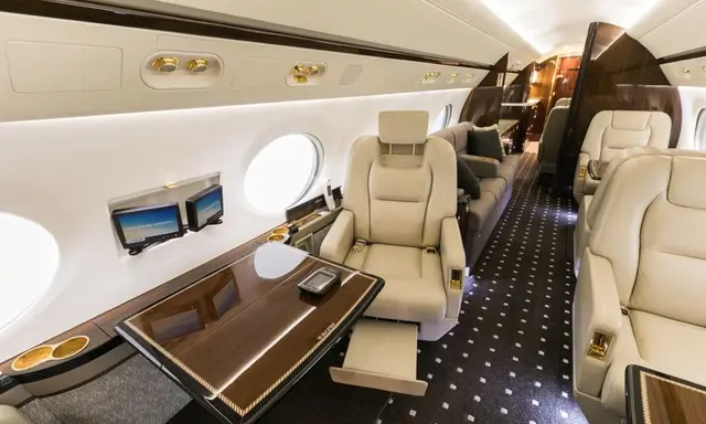 Gulfstream G450 N717DX operated by Solairus Aviation photo 3
