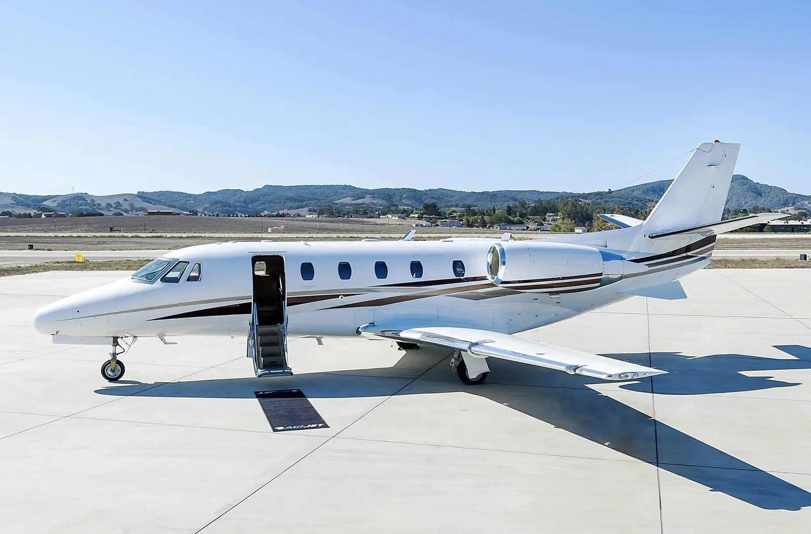 Cessna Citation XLS N717NB operated by Jet Linx Aviation, LLC photo 4