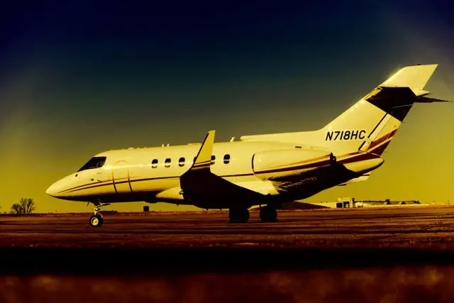 Beechcraft Hawker 800A N718HC