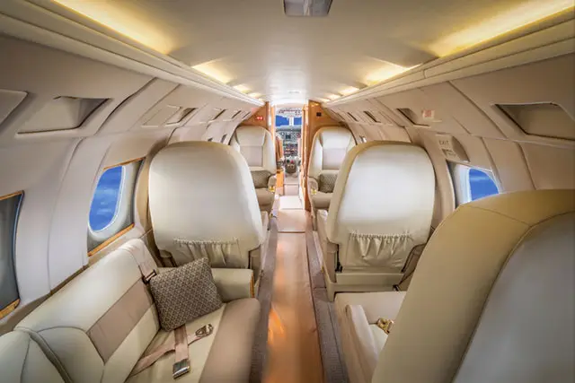 Beechcraft Hawker 800A N718HC operated by Secure Air Charter photo 3