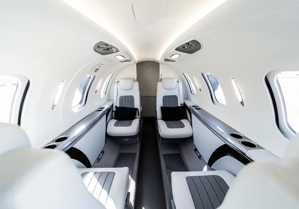 Honda HondaJet N719SS operated by Soulbird Aviation, LLC photo 2