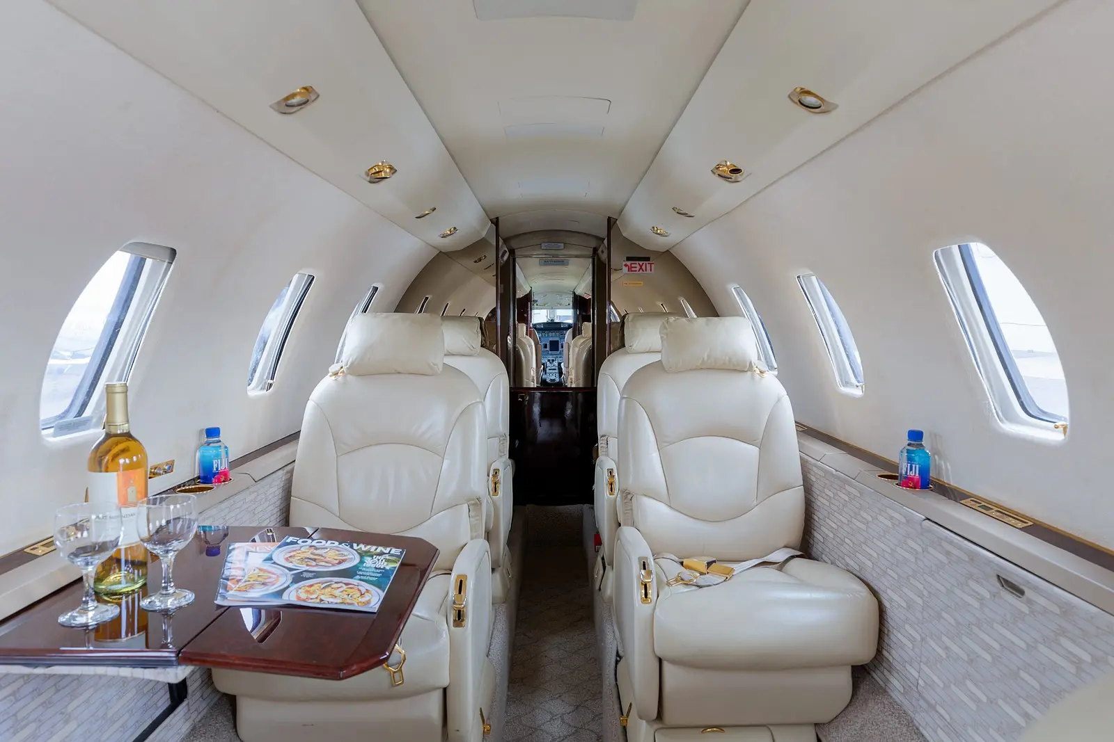 Cessna Citation Excel N71HC operated by Ventura Air Services photo 5