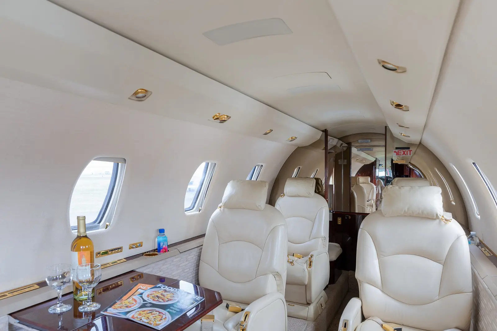 Cessna Citation Excel N71HC operated by Ventura Air Services photo 6