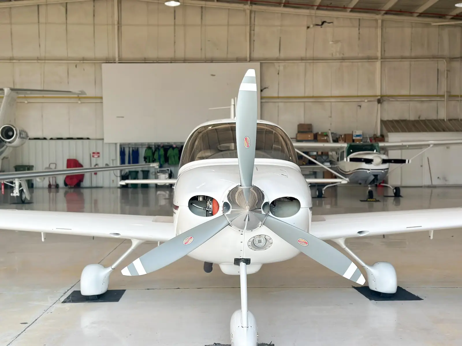 Cirrus SR22 N720CD operated by MidAmericaJet, Inc. photo 3