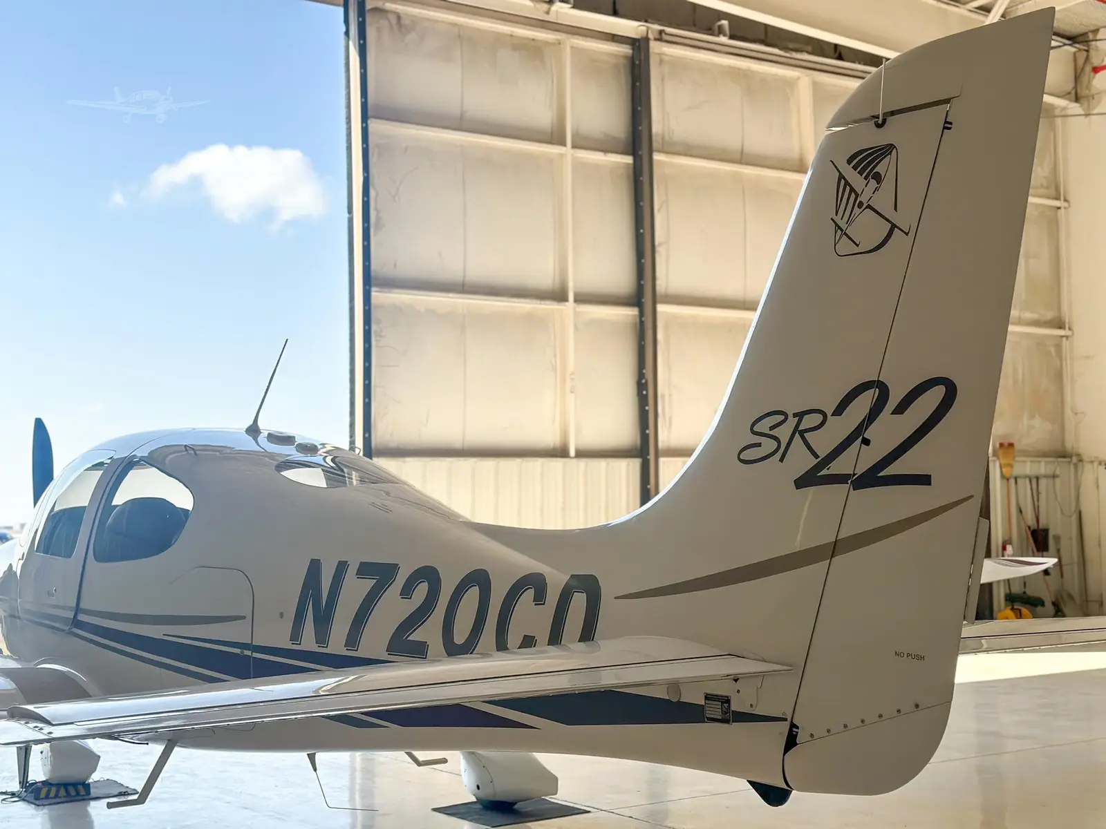 Cirrus SR22 N720CD operated by MidAmericaJet, Inc. photo 6